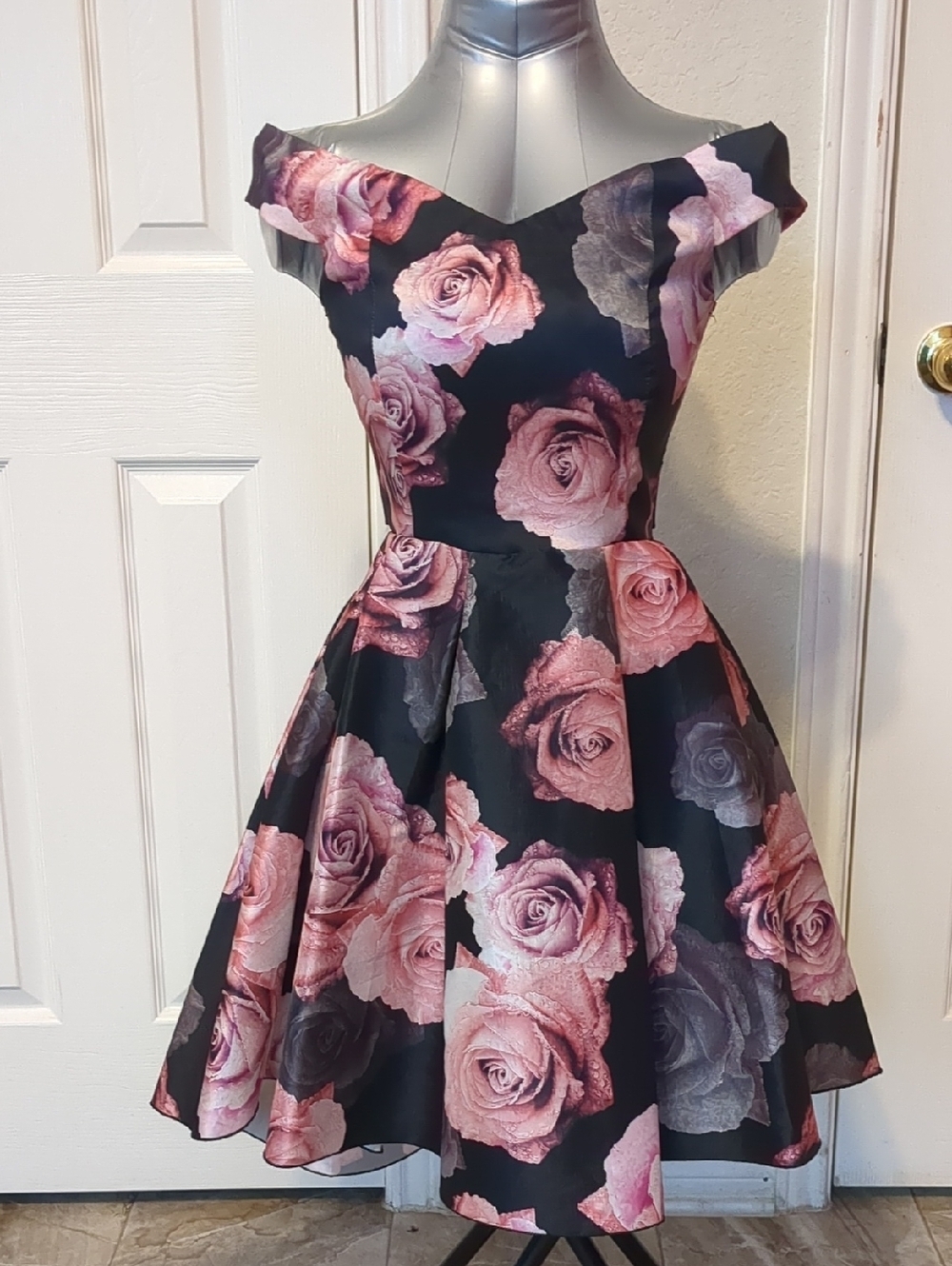 FOREVER Black/Floral Fit-Flare Off Shoulders Dress Detacha Belt-High/Long Skirt